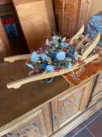 Wood Cart with Dutch Shoes & Flowers ~ Vintage Kr. Passau - Passau Vorschau