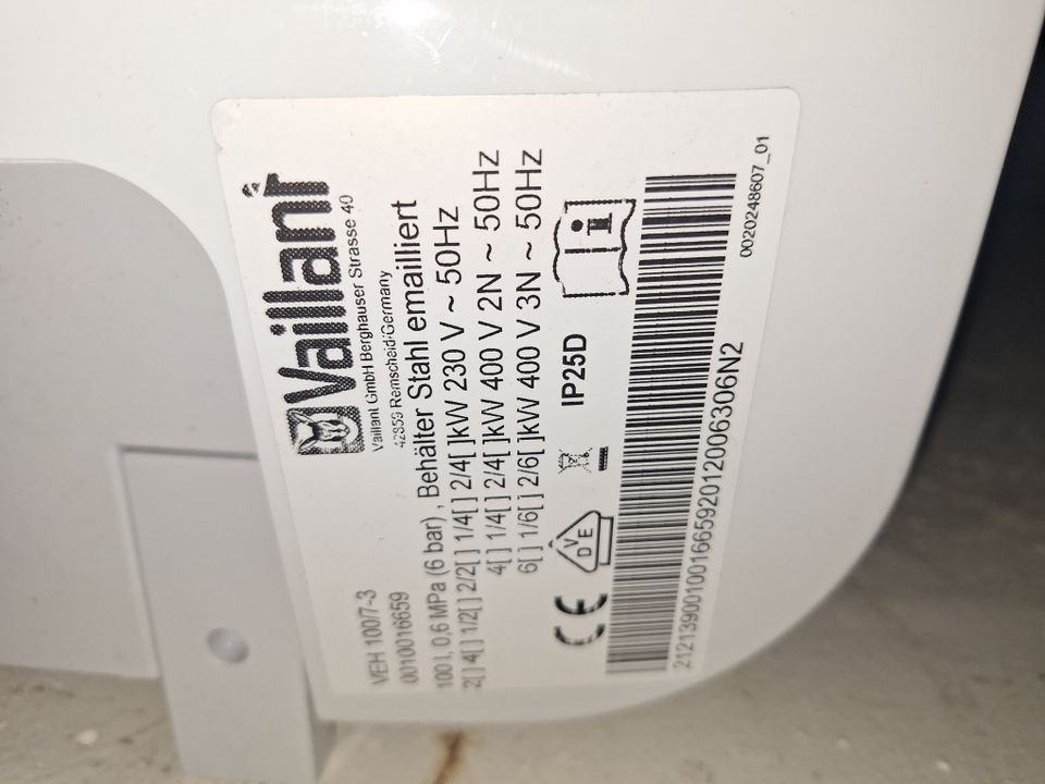 Vaillant VEH 100/7-3 ZWEIKREIS-Wandspeicher in Laage