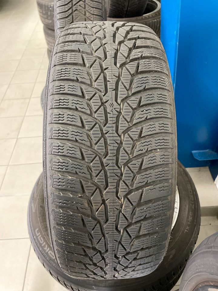 Winterräder Mercedes A B C-Klasse 205/50/R17 Alu mit RDKS in Geretsried