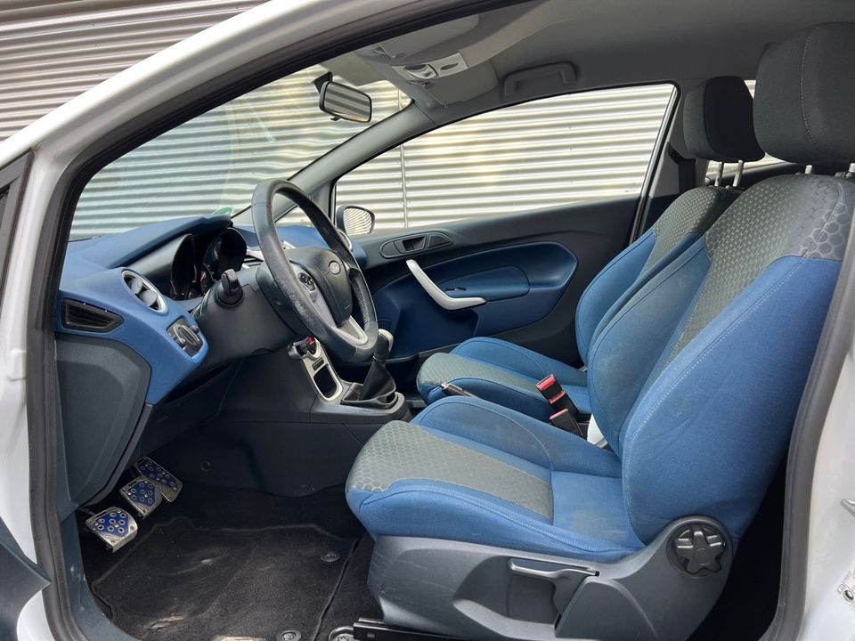 Ford Fiesta Titanium /Klima/Tüv 06/2025/ Bluetooth in Köln