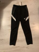 Nike Fußball Jogginghose schwarz Größe 140 Hamburg - Altona Vorschau