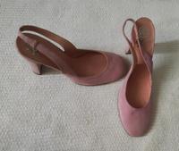 URSULA MASCARO High Heels Pumps Sandalen rosa 40 Wildleder neu Nordrhein-Westfalen - Neuss Vorschau