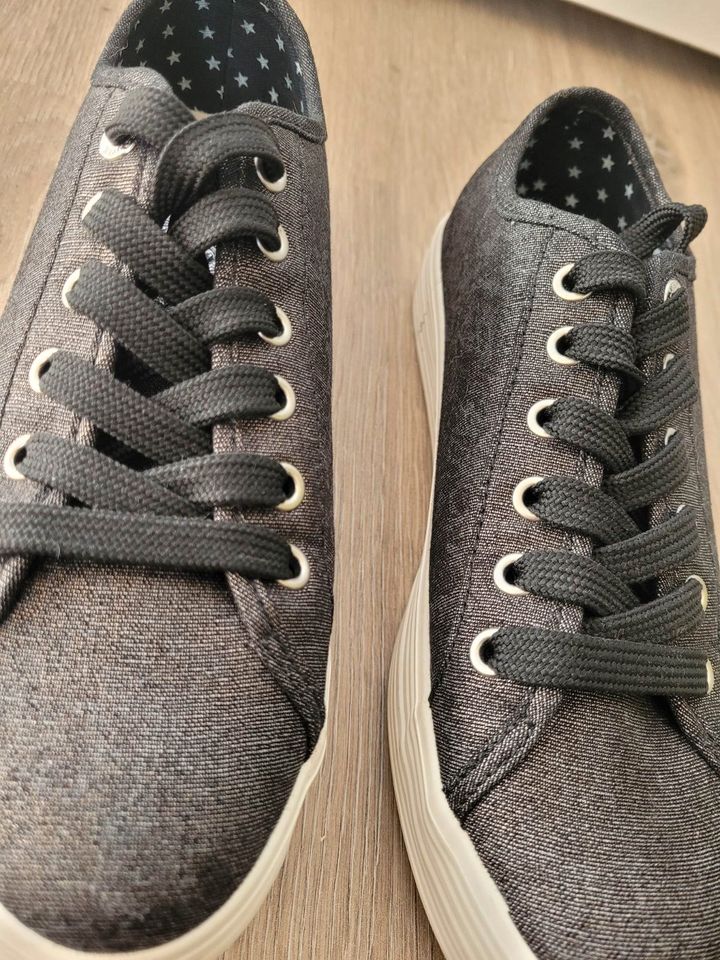 s.Oliver Sneaker, Größe 37, neuwertig in Bielefeld