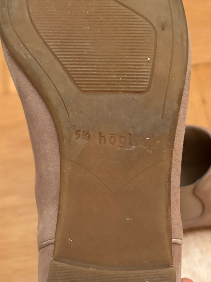 Beige kurze Stiefeletten von Högl in Tiefenbach Kr Passau