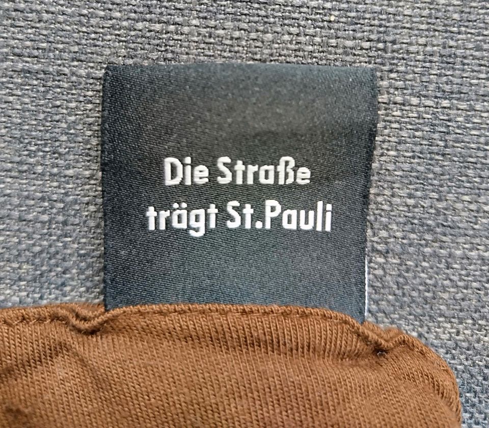 St Pauli Mütze für Neugeborene in Hamburg