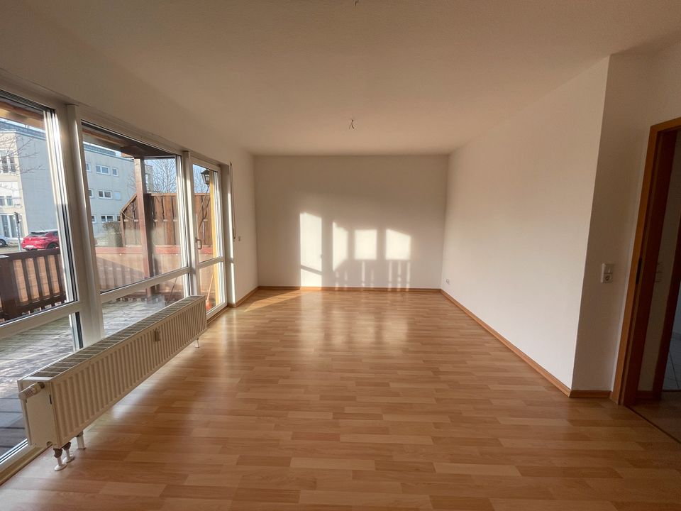 Moderne und gepflegte Maisonettewohnung 3-Zimmer mit Balkon, Gartenanteil und Stellplatz! Bezugsfrei in Leipzig