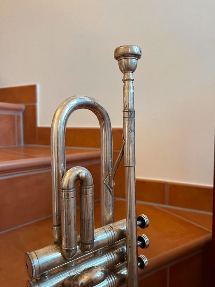 Hüttl Trompete Koffer Zubehör Instrument in Nürnberg (Mittelfr)
