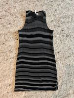 H&M Geripptes Jerseykleid Niedersachsen - Großenkneten Vorschau