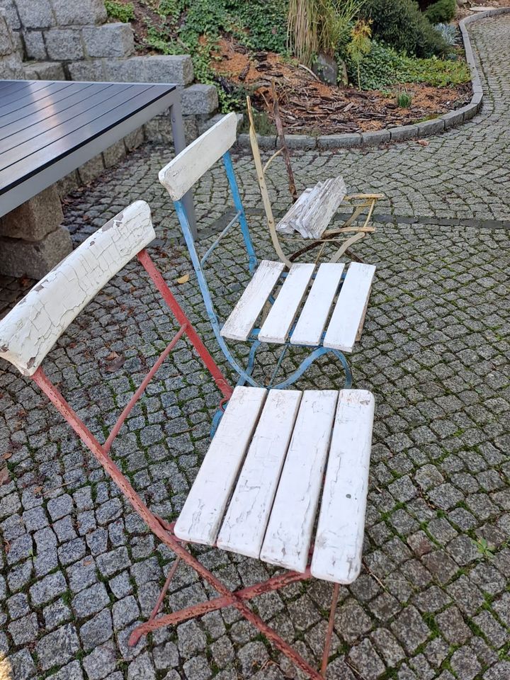 Antike Gartenstühle in Görlitz