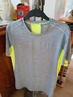 T-shirt grau/grün Hessen - Bensheim Vorschau