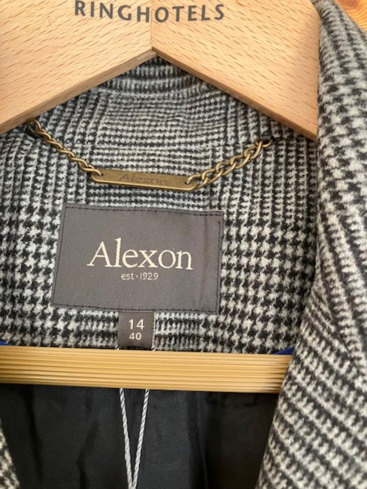NEU, edler 50% Woll mantel, Alexon, UK grau meliert, 40, VP 199.- in Engstingen