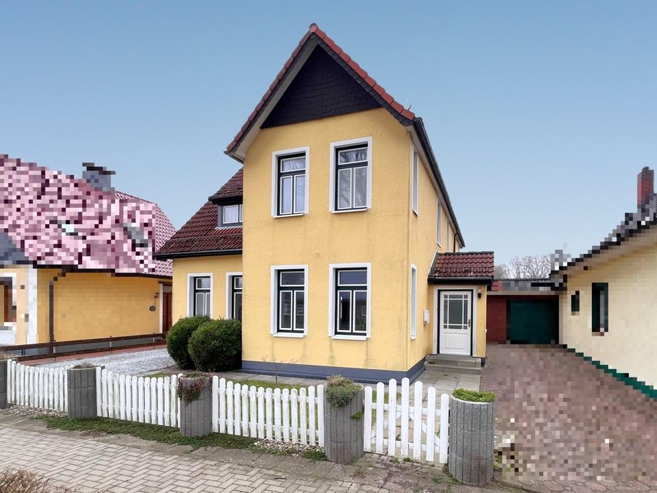 Energetisch modernisiertes 1-2 Familienhaus am Deich in Brunsbuettel