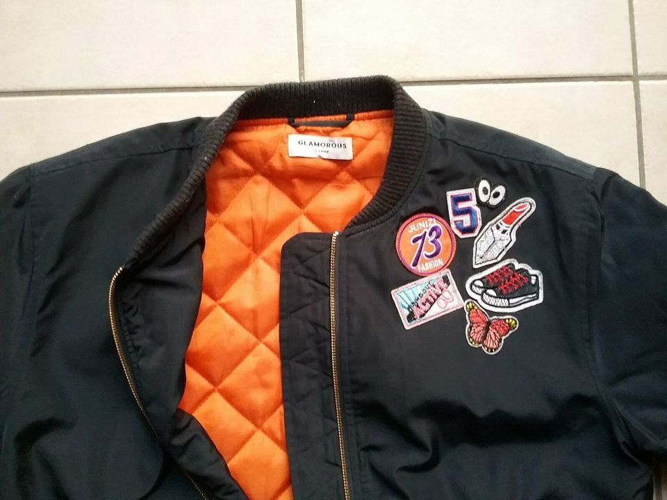 Bomberjacke von Glamorous Gr. L, Patch/Sticker auf der Jacke in  Nordrhein-Westfalen - Recklinghausen | eBay Kleinanzeigen ist jetzt  Kleinanzeigen