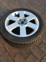 Audi Alufelge 8E0601035 J Sommerreifen 235/45 R17 Hannover - Vahrenwald-List Vorschau