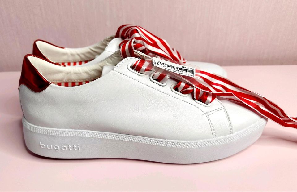 ❤️ Damen bugatti Sneaker Schuhe Gr. 41 weiß rot NEU in Brakel