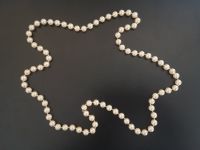 Weiß/Beige Kunstperlen Halskette ohne Verschluss-Modeschmuck. Niedersachsen - Kirchlinteln Vorschau