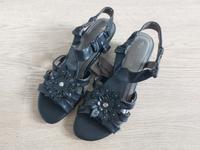 Tamaris Sandalen Keilabsatz Gr. 39 - ungetragen Sachsen - Radebeul Vorschau