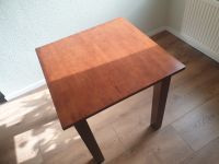 Tisch aus Massivholz, dunkelbraun, 70cm x 70cm Sachsen - Radeberg Vorschau