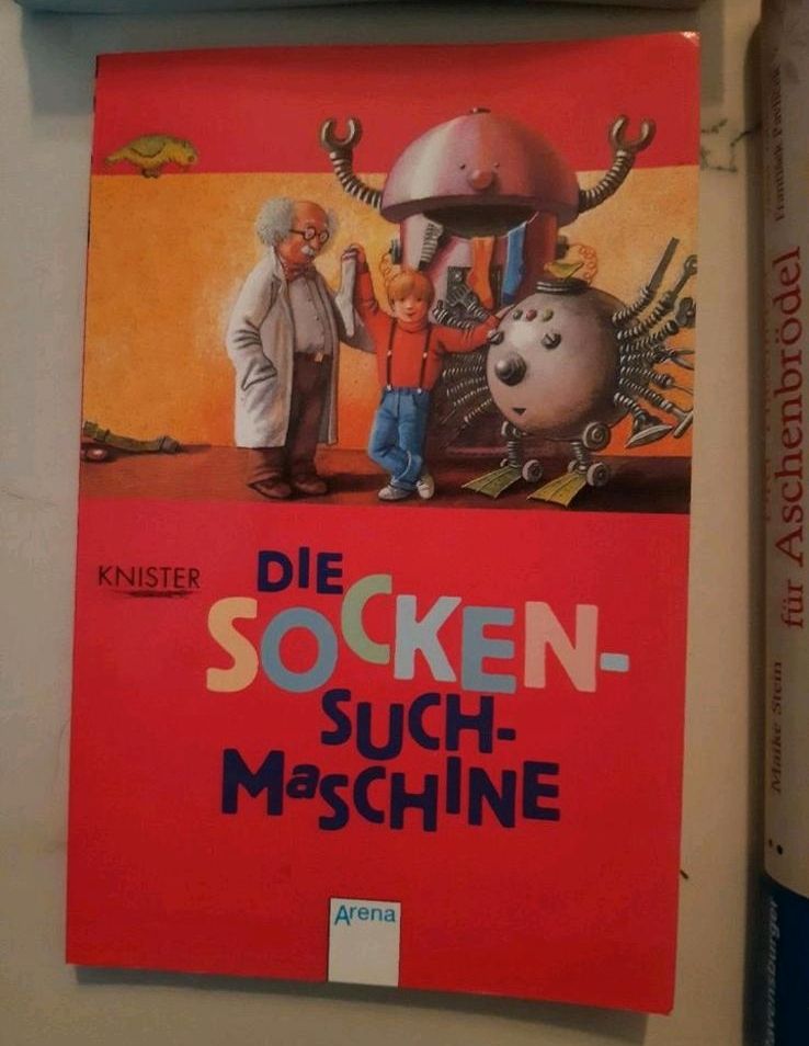 14 Bücher,Romane,Drei Haselnüsse für Aschenbrödel,Allein unter Wö in Schkopau