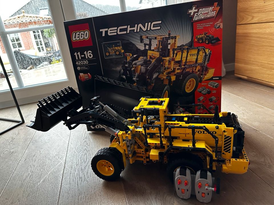 Lego Technik 42030 Volvo Radlader in Langsur