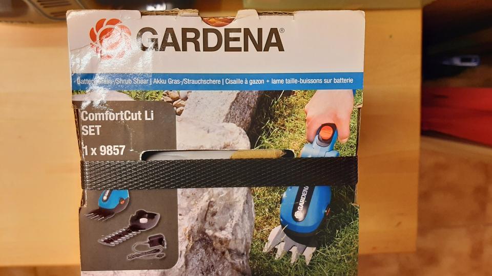 Gardena Comfort Cut Li: Akku-Gras-/ Strauchscheren Set 9857, NEU in Wendlingen am Neckar