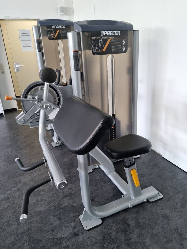 Precor C035ES - Biceps,Triceps -neuwertig in Bielefeld