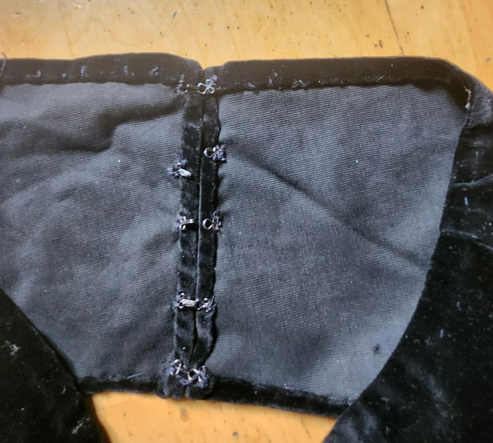 Bustier Samt Vintage heiß Dessous 34 36  schwarz in Leipzig