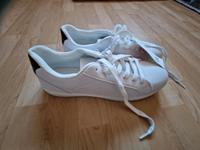 Schuhe gr 42 Neu sneaker Sachsen - Adorf-Vogtland Vorschau
