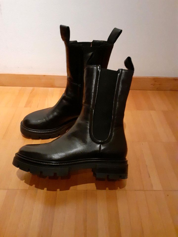 Mjus Chelsea Boots Stiefeletten schwarz in Hamburg