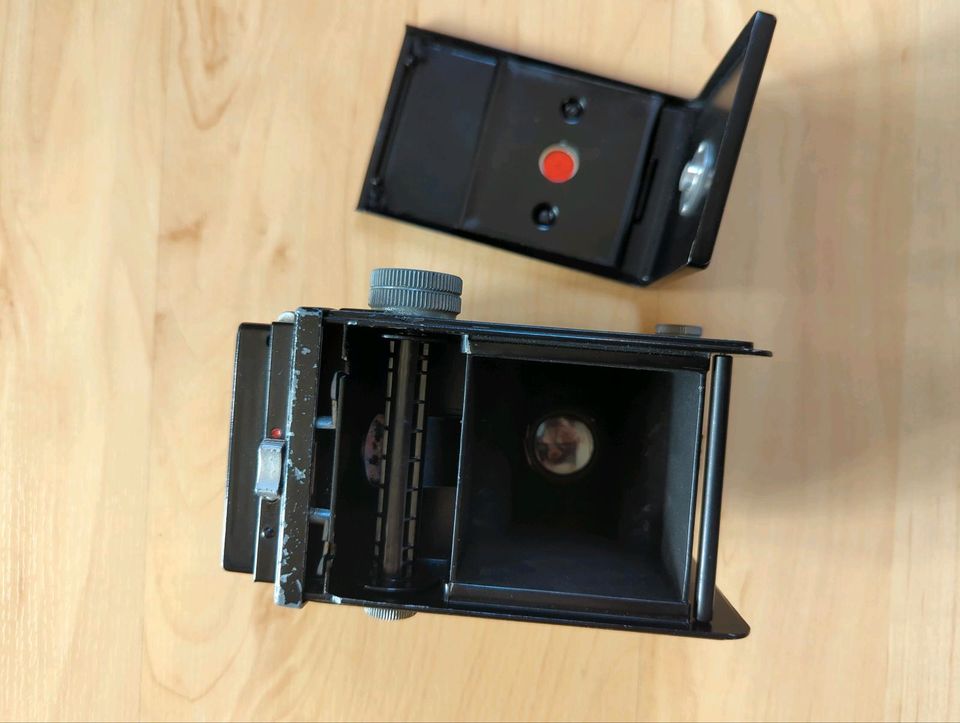Photina Reflex - analoge Spiegelreflex + 2 Rollfilme von Kodak in Durach