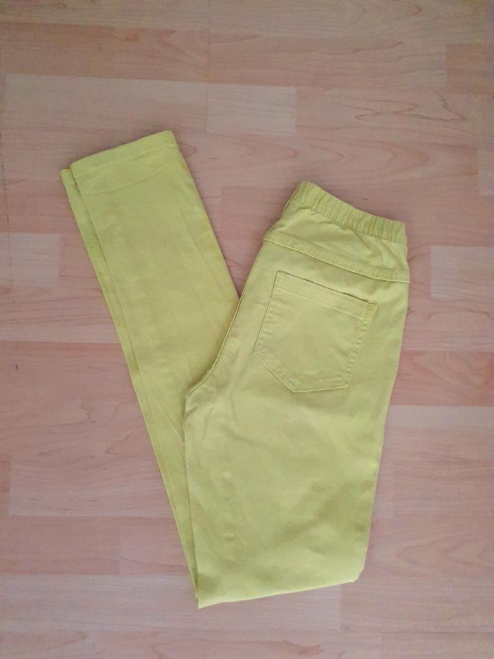 Vero Moda Pieces Stoffhose Jeans Gummizug gelb neon in Dossenheim