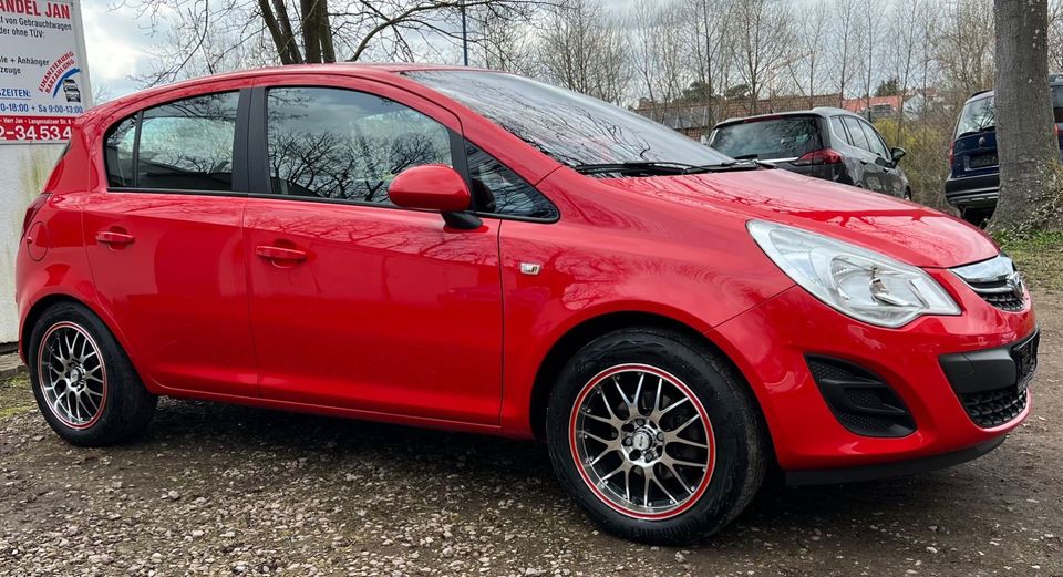 Opel Corsa D Edition in Gotha