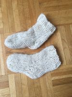 Handgestrickte Socken aus Estland, 100% ungefärbte Wolle Niedersachsen - Bad Bevensen Vorschau