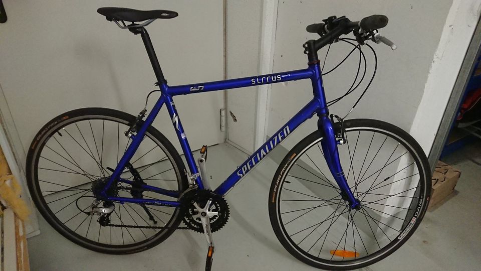 Specialized Sirrus Sport, 28 Zoll, 24 Gänge, 60 cm Rahmenhöhe in Frankfurt am Main