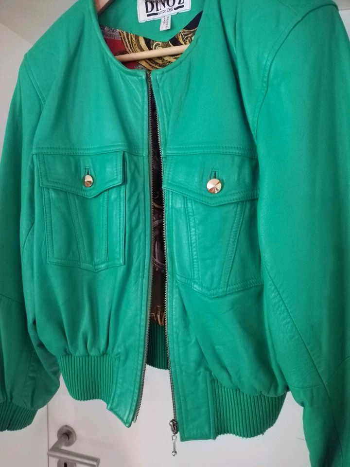 80er Vintage Lederjacke von Dinoz Gr. 40, grün in Sachsenhagen