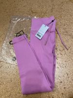 Oace seamless ribbed bubblegum Booty leggings OVP S und M Nordrhein-Westfalen - Fröndenberg (Ruhr) Vorschau