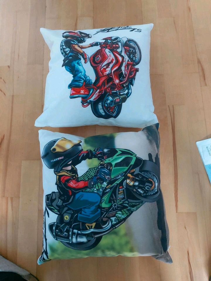 2 Kissen Motorradmotiv Motorrad in Schwelm