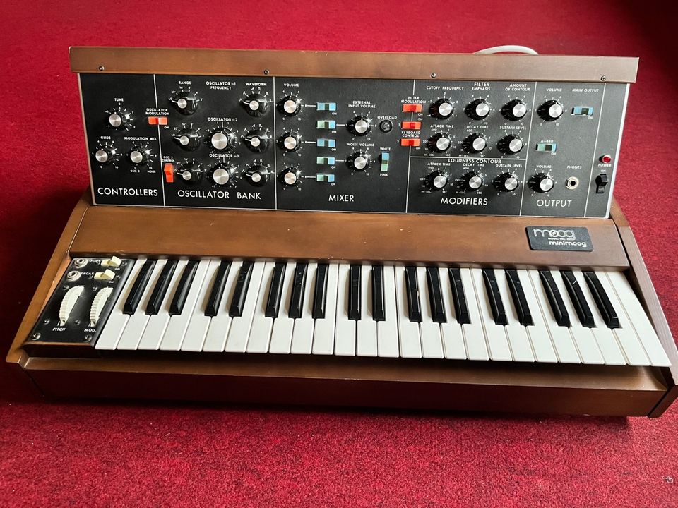 Moog Syntheziser - Vintage Minimoog von 1981 in Bonn - Bonn-Zentrum | eBay  Kleinanzeigen ist jetzt Kleinanzeigen