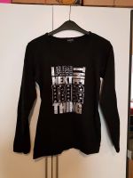 Pullover Shirt schwarz mit Silber Glitzer Aufdruck Gr. 38/40 Berlin - Neukölln Vorschau