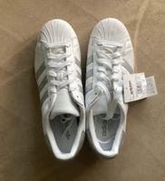 Neue Adidas Sneaker, Gr. 7,5 Nordrhein-Westfalen - Herford Vorschau