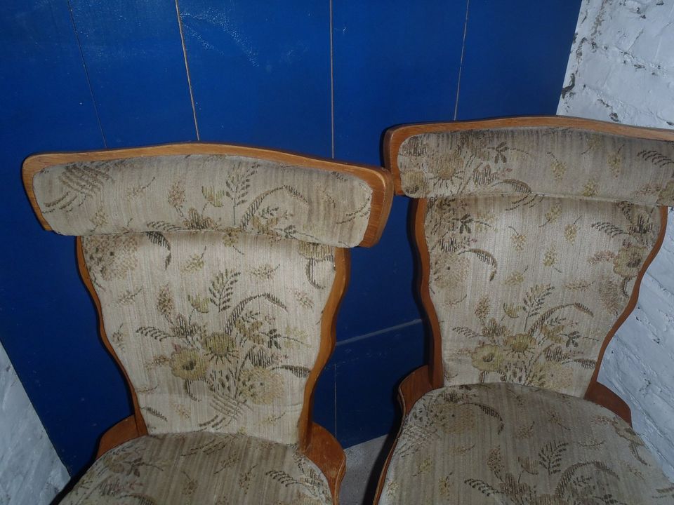 Vintage 2 Rustikale Stühle mit Verzierung 90er Jahre ansehen in Nauen