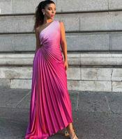 Farblich abgestuftes Plissee-Kleid, Abendkleid, Größe M Bayern - Geisenhausen Vorschau