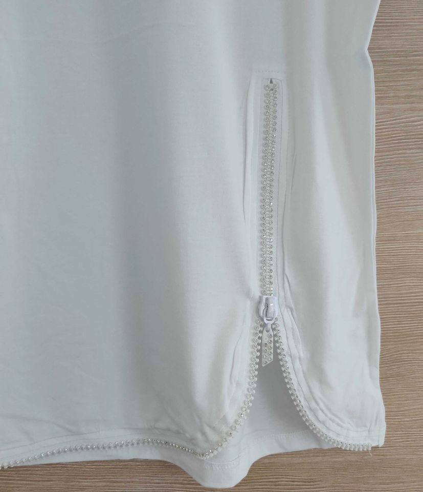 Shirt mit Strassschrift/Reißverschluß EG 36/38 NEU weiß Baumwolle in Freiberg