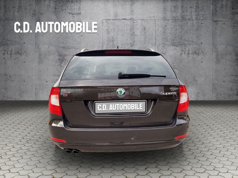 Skoda Superb Combi Ambition*DSG*Pano*SHZ*PDC in Calw