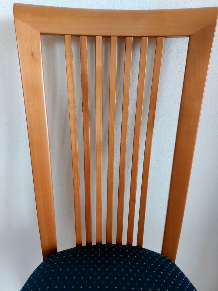 Stuhl fürs Esszimmer, Kirschbaum in Schlier