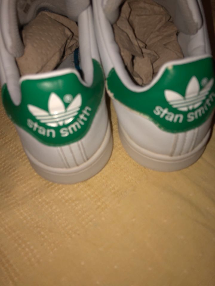 Sneaker v. Adidas „StanSmith“ in Gr. 34 in Bielefeld