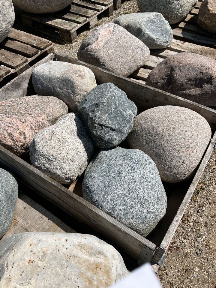 Suche Restbestände aus Natursteinen, Recyclingsteinen in Feldkirchen-Westerham