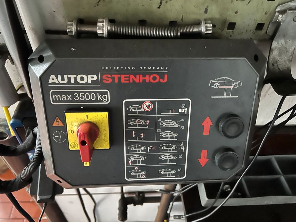 Autop ‚ Stenhoj  elektrisch Hydraulische 2 StempelML 2.35 PV 160- in Langen Emsland