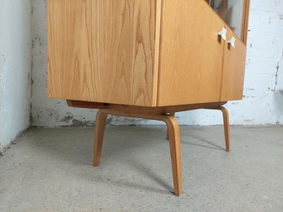 Vintage Hellerau 427 Highboard Schrank Vitrine 60er 70er DDR in Leipzig