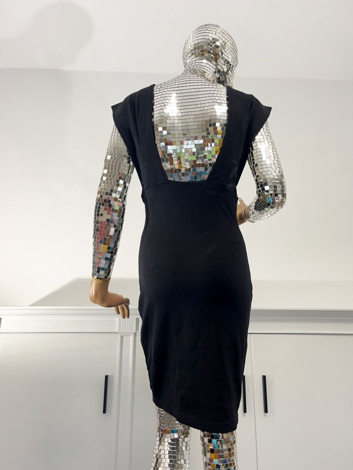 Kleid schwarz ✓ Größe 36 in Leichlingen